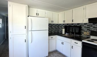 10 Sherman Dr, Boscawen, NH 03303