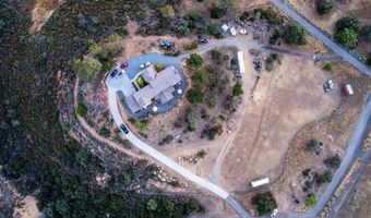 23475 Trappers Hollow Rd, Alpine, CA 91901