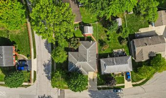 2 Oakmont Ct, Beech Grove, IN 46107