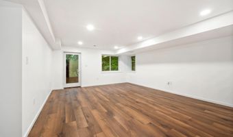 7614 HAMILTON SPRING Rd, Bethesda, MD 20817