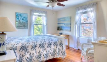 98 John St, Newport, RI 02840