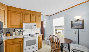 3 Willoughby St, Bristol, CT 06010