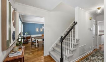4301 Meadowridge Dr, Charlotte, NC 28226