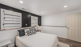1105 Grove St, Baldwin City, KS 66006