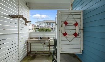 201 W Glenn St, Atlantic Beach, NC 28512