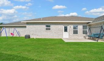 1004 Village Dr, Altus, OK 73521