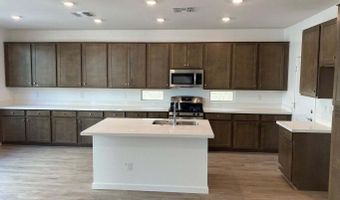 1323 W BLUEJAY Dr, Chandler, AZ 85286