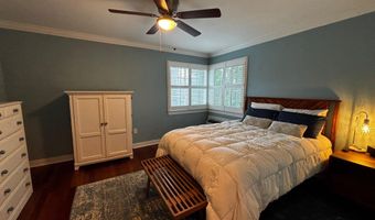 820 S WASHINGTON St 226, Alexandria, VA 22314