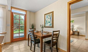 1042 Oak Knoll Dr, Ashland, OR 97520