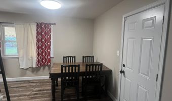 1307 Porter Ave, Aurora, MO 65605