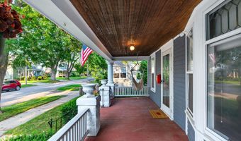 415 E SPRING St, Appleton, WI 54911