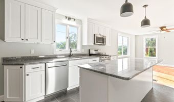 1 Blackstrap Rd, Falmouth, ME 04105