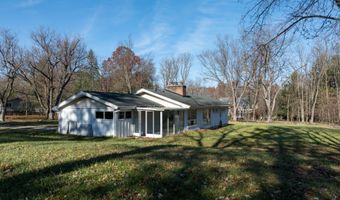 2844 Whippoorwill Ln, Ann Arbor, MI 48103