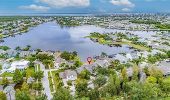 435 MANNS HARBOR Dr, Apollo Beach, FL 33572