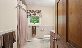 19 Mount Hygeia Rd, Foster, RI 02825