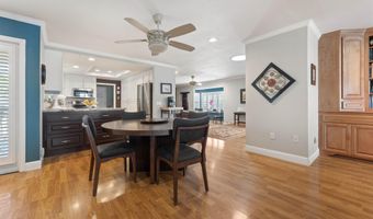 6766 Drake Dr, Anderson, CA 96007