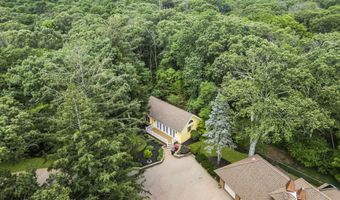 99 Holly Ln, Bayville, NJ 08721