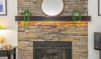 1 Victoria Pines Ln, Andover, NJ 07848