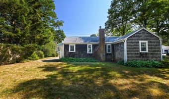 7 Freeman St, Bourne, MA 02532