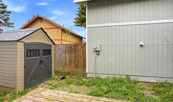 9703 Newhaven Loop, Anchorage, AK 99507