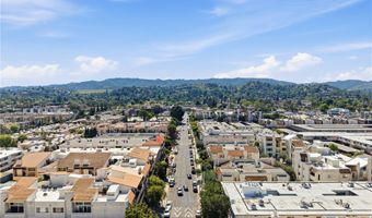 5310 Zelzah Ave 302, Encino, CA 91316