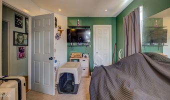 35 Grand St, Amsterdam, NY 12010