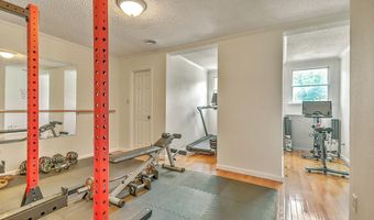 22643 Twin Oaks Rd, Abingdon, VA 24211