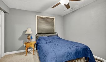 1734 S 11th St, Adel, IA 50003