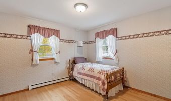 15 Blondin Cir, Burlington, VT 05408