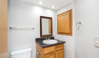 1013 10th Ave, Altoona, IA 50009