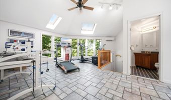 140 Appletree Rd, Auburn, NH 03032