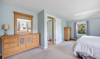 253 Sperry Rd, Bristol, CT 06010