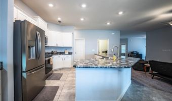 261 WALKERS POINT Dr, Auburndale, FL 33823