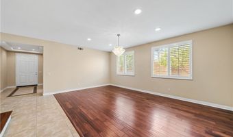 5859 E Treehouse Ln, Anaheim, CA 92807