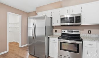 197 Waters Ave, Allenhurst, GA 31301