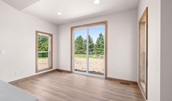 5728 W SPENCER St, Appleton, WI 54914