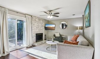 117 Old Oaks Dr, Ballwin, MO 63011