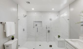 7023 San Bartolo St, Carlsbad, CA 92011