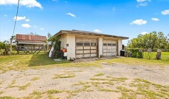 11295 Loop 107, Adkins, TX 78101