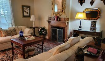 318 Chesterfield St N, Aiken, SC 29801