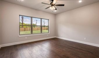 2 Hebrides Cir, Bella Vista, AR 72715