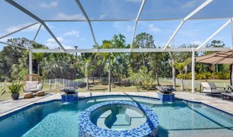 706 Manns Harbor Dr, Apollo Beach, FL 33572