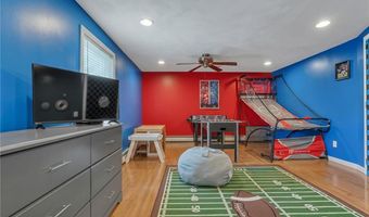 10 Mecca St, North Providence, RI 02904