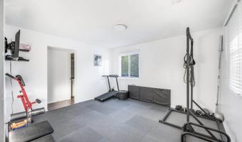 1368 Oliver Rd, Altavista, VA 24517