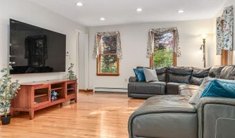 20 Peabody Dr, Brentwood, NH 03833