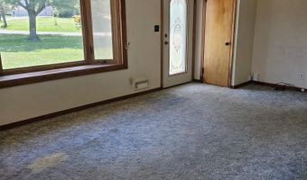 513 N Oak St, Agency, IA 52530