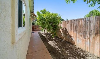 610 Creekside Ave, Oceanside, CA 92057