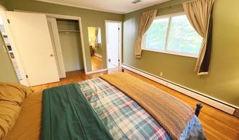 7 Cable Ln, Athens, OH 45701