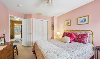 18 Peaksail Dr, Bayville, NJ 08721