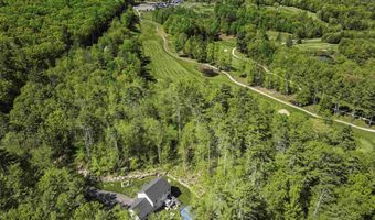 16 Stagecoach Rd, Barrington, NH 03825
